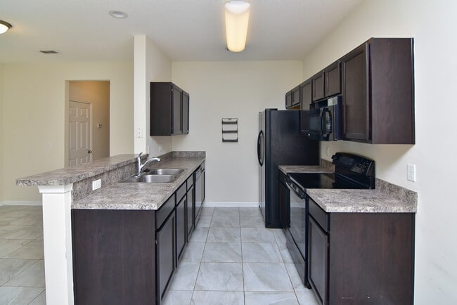 Building Photo - 79 Moultrie Village Ln