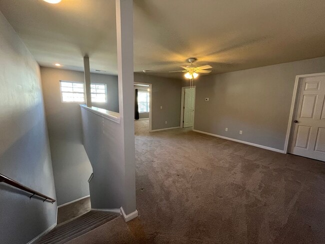 Building Photo - 275 Cameron St