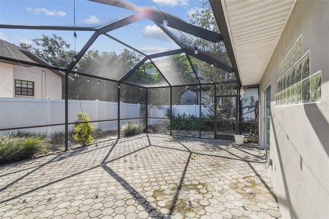 Building Photo - 2 S Treasure Dr