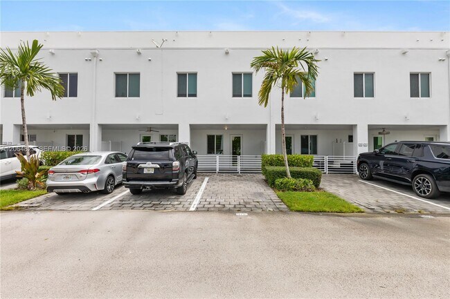 Building Photo - 6416 NW 102nd Ct