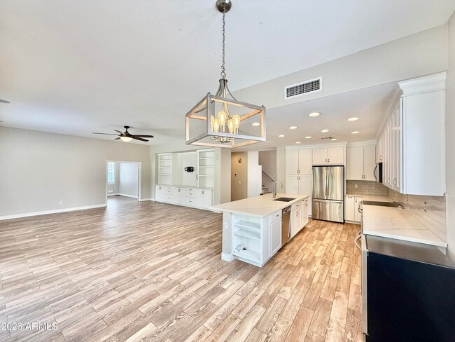 Building Photo - 3640 S Barberry Pl