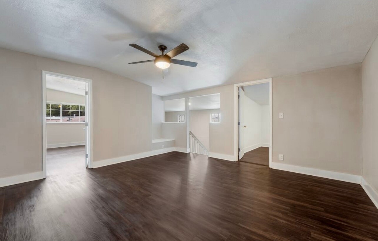 Building Photo - 5723 Bogart Dr