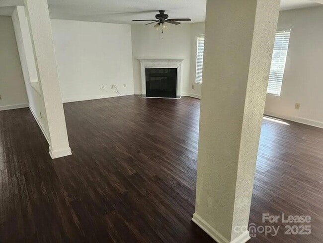 Building Photo - 3609 McDuff Ct