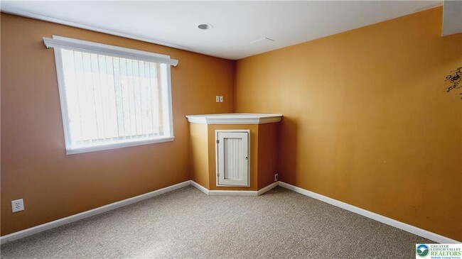 Building Photo - 257 Blue Sage Dr