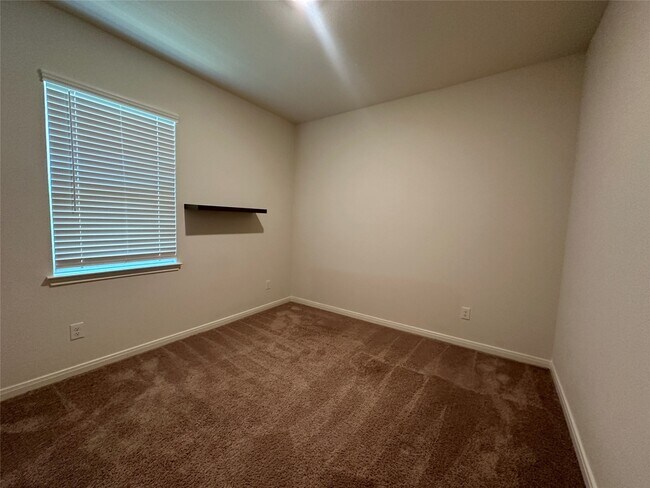 Building Photo - 26720 Frost Dr