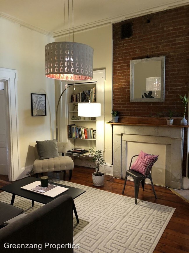 Building Photo - 735 Spruce St