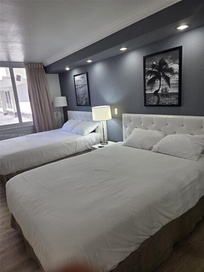 Building Photo - 19201 Collins Ave