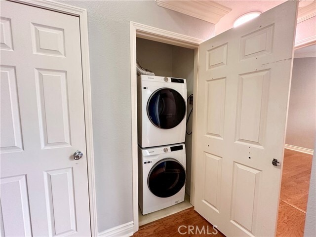 Building Photo - 7562 Seaspring Dr