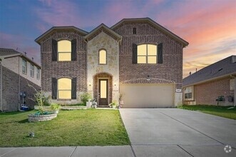 Building Photo - 1501 Lake Grove Dr