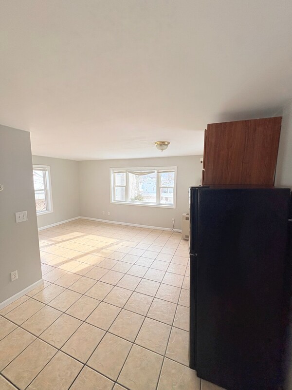 Building Photo - 530 High St