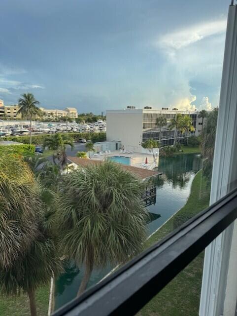 Building Photo - 890 N Federal Hwy