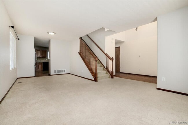 Building Photo - 9865 Falcon Ln
