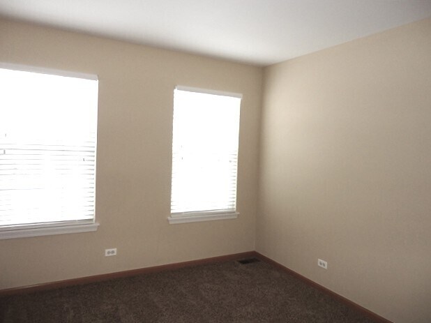 Building Photo - 2269 Jason Dr