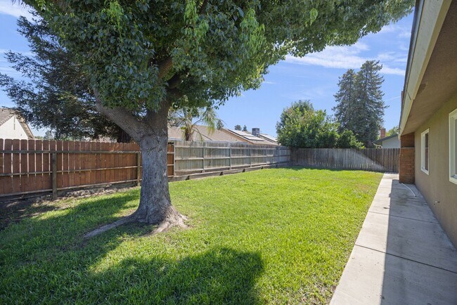 Building Photo - Cypress School District in Tulare