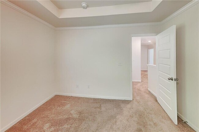Building Photo - 4971 Terrace Dr