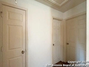 Building Photo - 2149 Hazelwood Dr