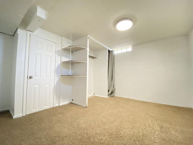 Building Photo - 2512 18th Ave NW