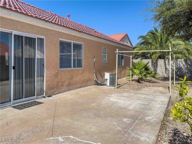 Building Photo - 2733 Fern Forest Ct