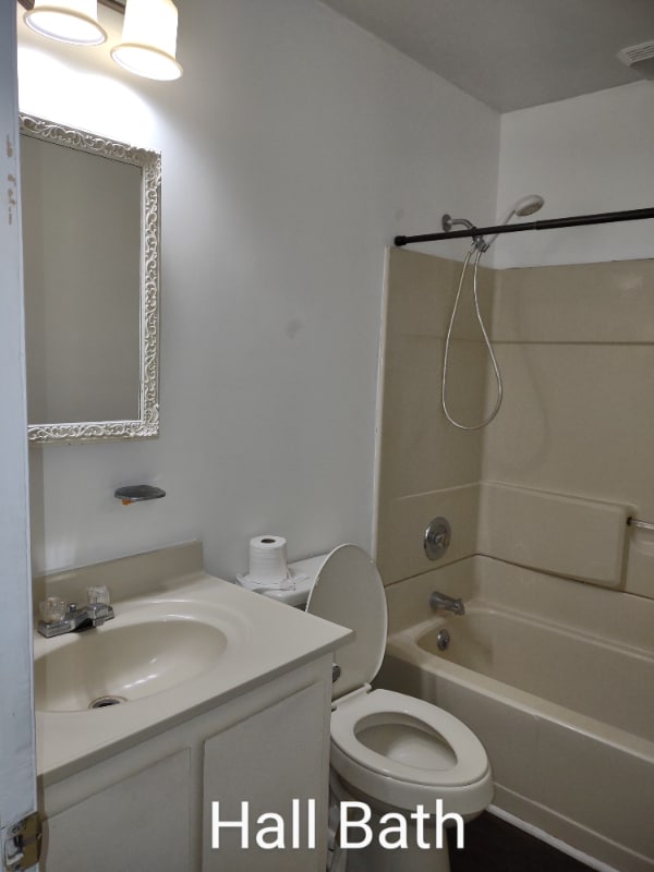 Building Photo - 6 Calico Ln