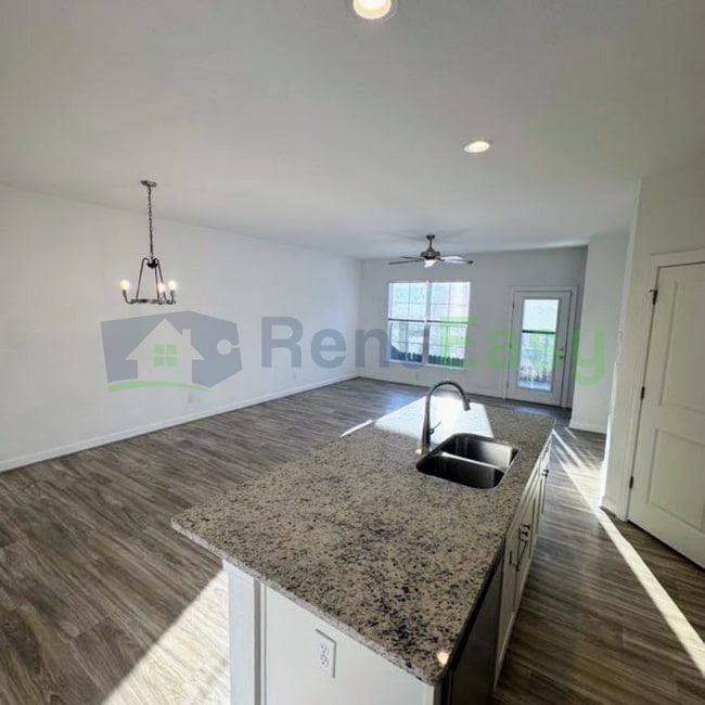 Building Photo - 1229 Parkley Dr