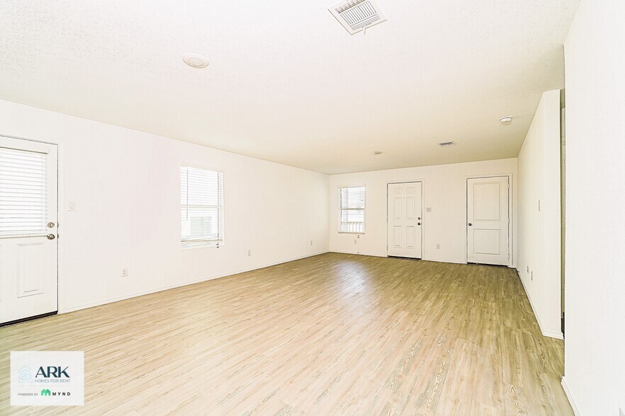 Building Photo - 8806 Barrow Path
