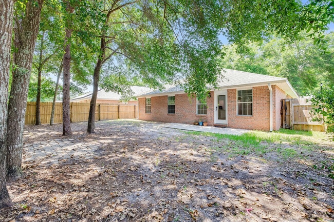 Building Photo - 145 Bayou Landing Rd