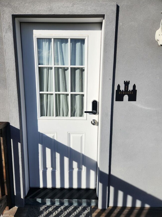 Building Photo - Furnished Two Bedroom Apartment on 27 Acre Estate | Available Now