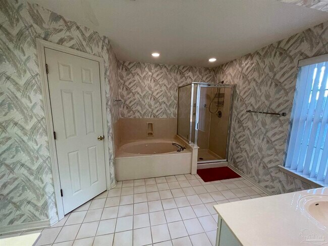 Building Photo - 941 Spring Creek Cir