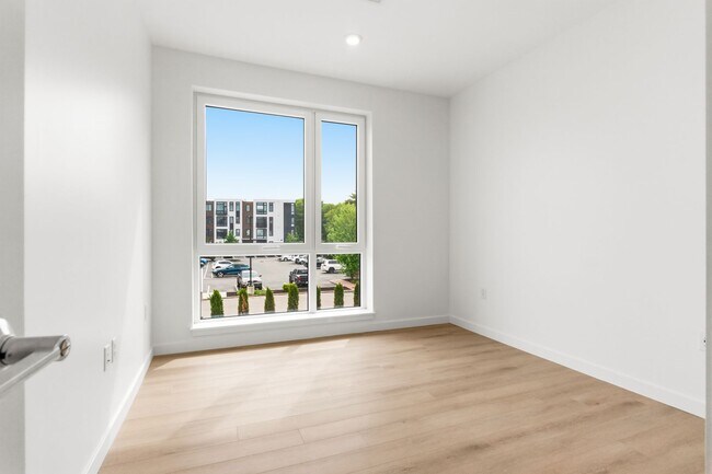 Building Photo - The Sage Portsmouth | Upscale 1BR Living | Luxury Amenities Included