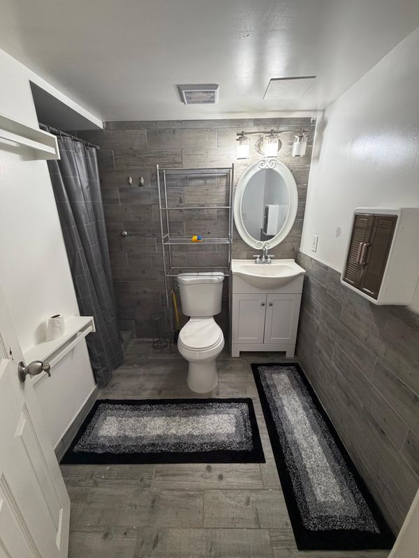 Building Photo - 301 S Fillmore St