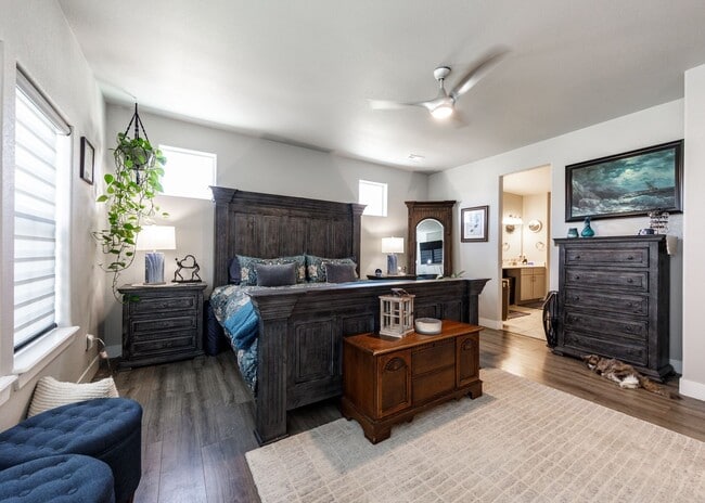 Building Photo - Luxury Ranch-Style Home for Rent | Wolf Ranch | D20 Schools | Pikes Peak Views