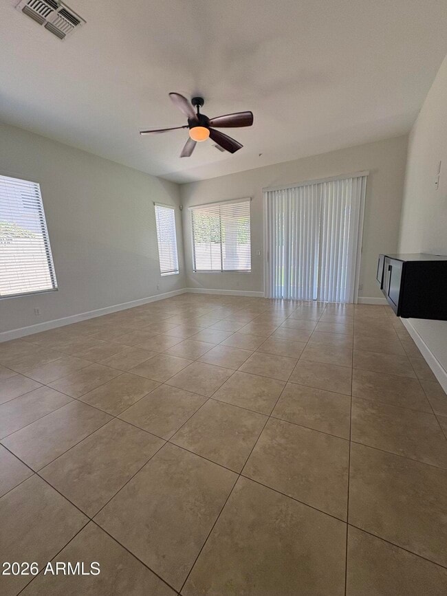 Building Photo - 7729 E Tailspin Ln