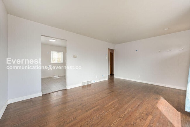 Building Photo - 1561 S Zuni St