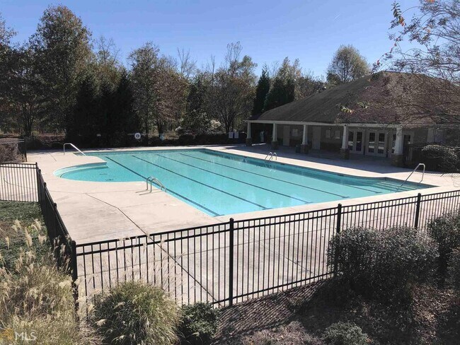 Building Photo - 150 Filson Dr