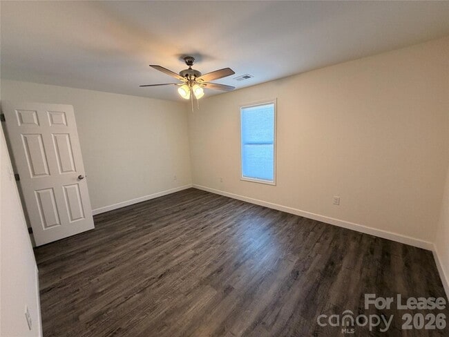Building Photo - 4008 Eugene Dr
