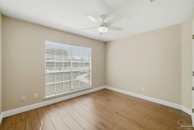 Building Photo - 520 Batten Blvd