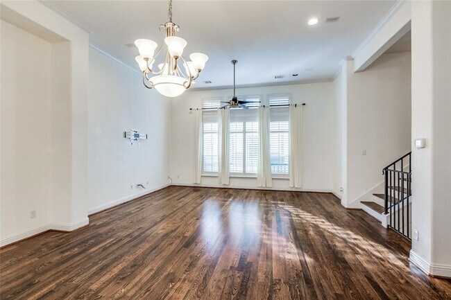 Building Photo - 6109 Stillman St