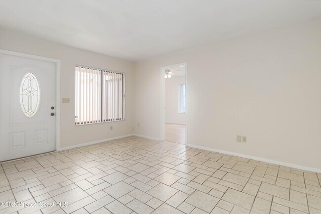 Building Photo - 1480 Sheafe Ave NE