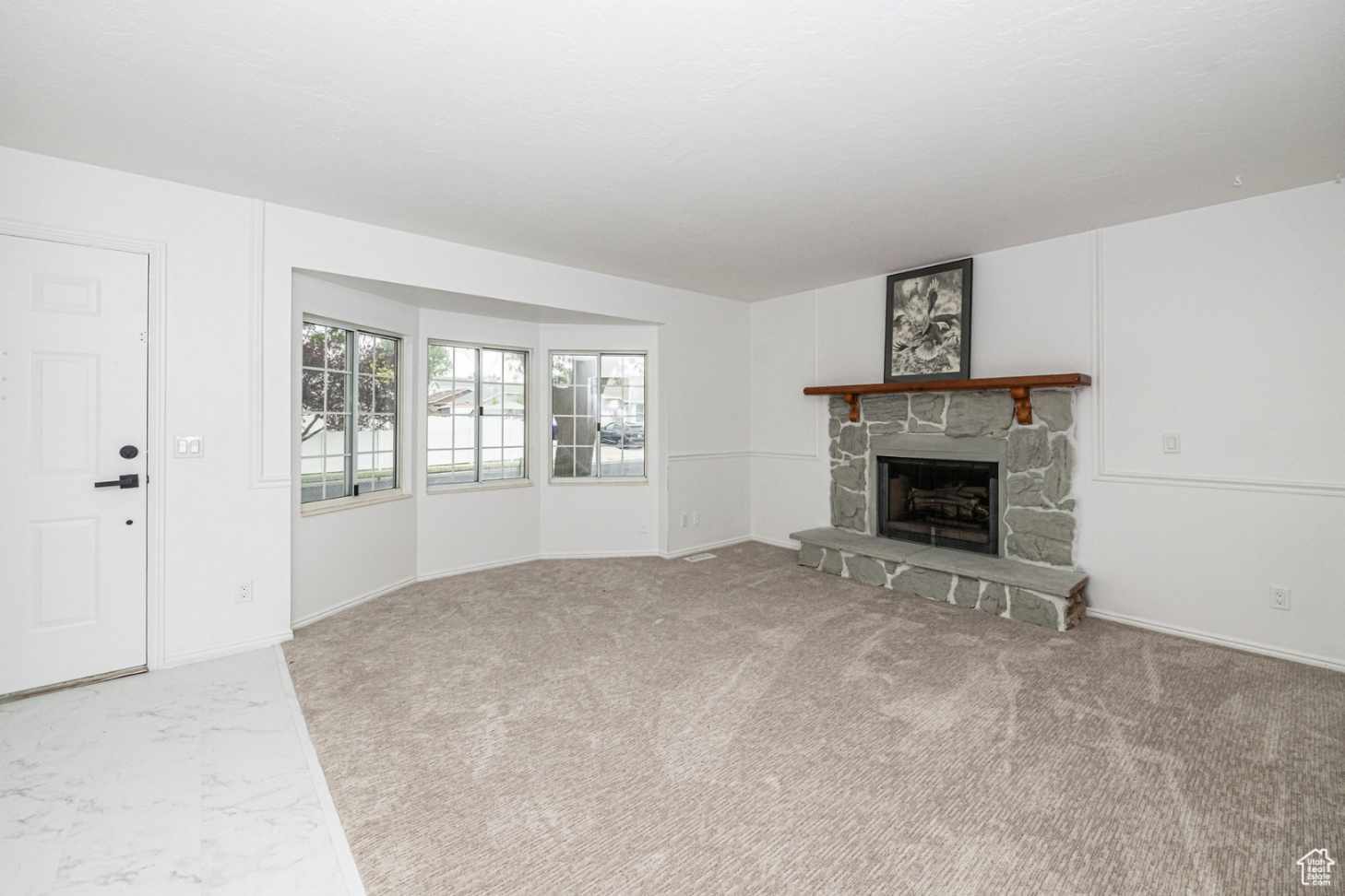 Building Photo - 6329 S Fairwind Dr