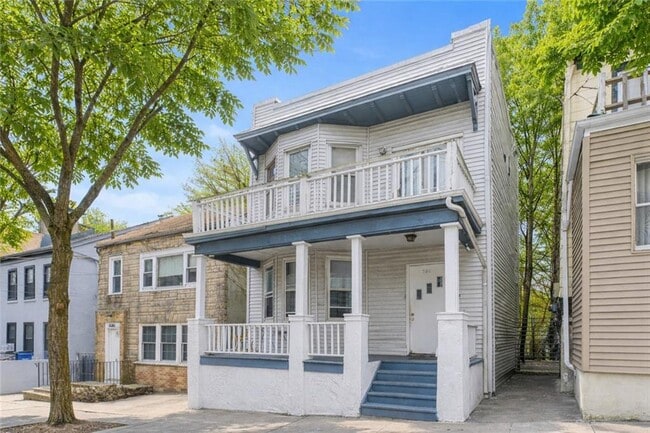 Building Photo - 380 St Marks Pl