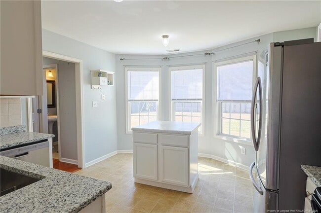 Building Photo - 5725 Azure Dr