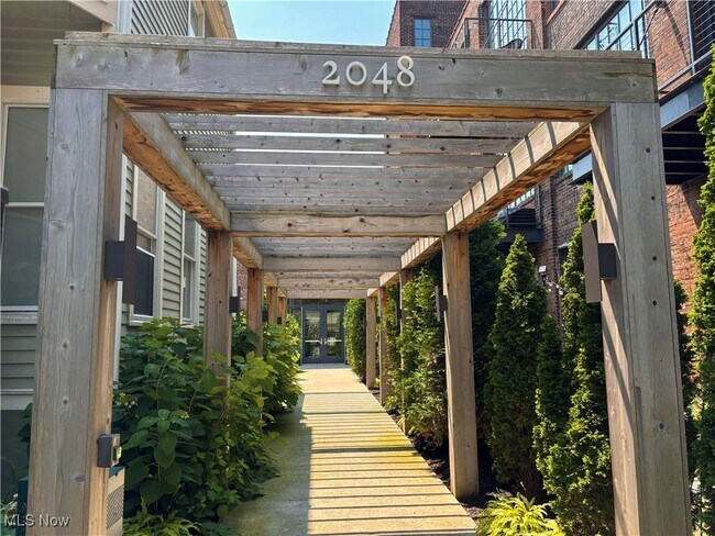 Primary Photo - 2048 Fulton Rd