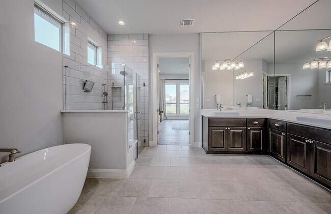 Building Photo - 227 Dally Ct