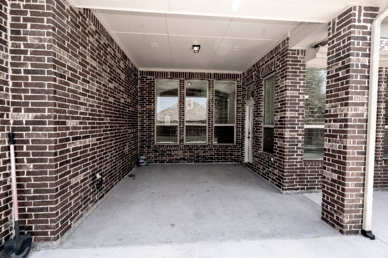 Building Photo - 13966 Clusterberry Dr