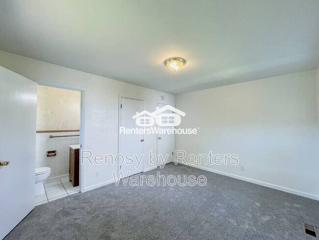 Building Photo - 2444 Tullibee Dr