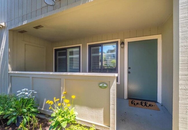 Building Photo - 820 Casanova Ave