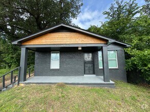 Building Photo - New Rental Opportunity in Memphis!