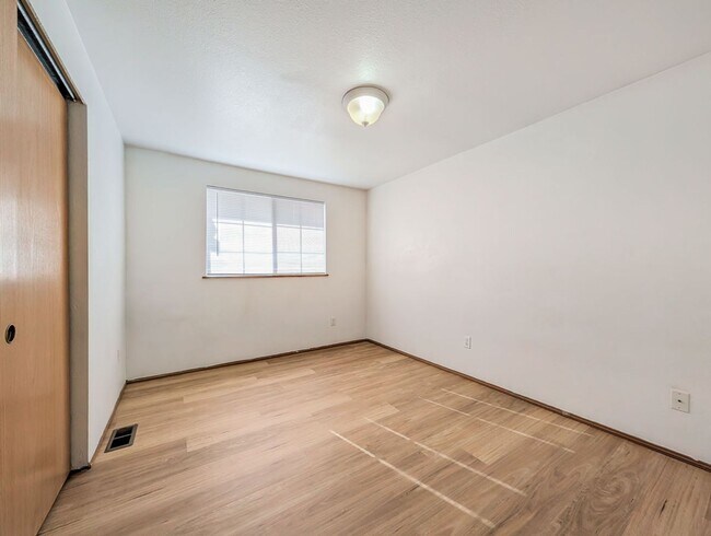 Building Photo - Tri-Level Home w/ Bonus Room, 2-Car Garage & Fenced Yard!