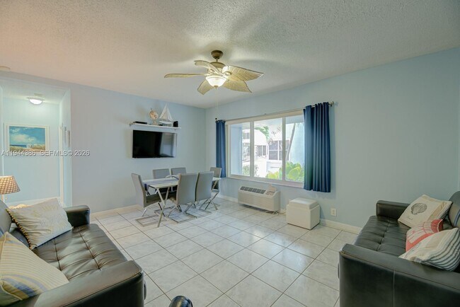 Building Photo - 326 Harrison St