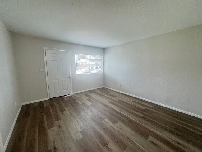 Building Photo - 6150-6152 Horton Drive